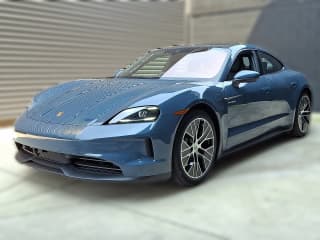 Porsche Taycan 4 AWD