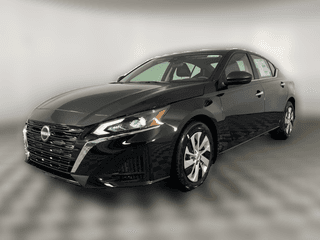 Nissan Altima 2.5 S Sedan Nissan Altima 2.5 S Sedan